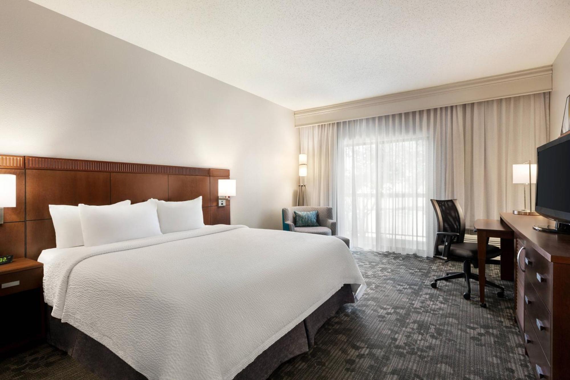 Courtyard Lubbock Hotel Екстериор снимка