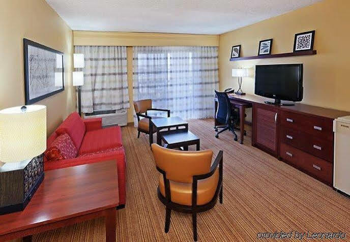 Courtyard Lubbock Hotel Екстериор снимка