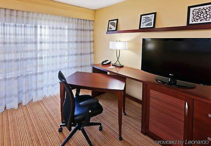 Courtyard Lubbock Hotel Екстериор снимка